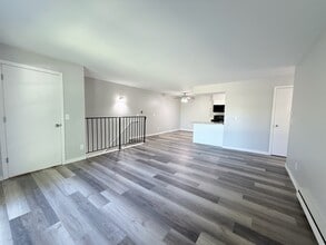 Fountain Circle in Fond du Lac, WI - Foto de edificio - Building Photo