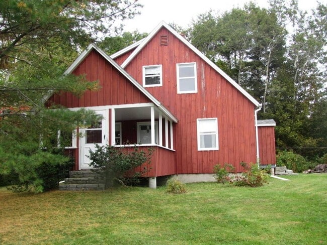 36 Webb Field Rd in Brunswick, ME - Building Photo - Building Photo