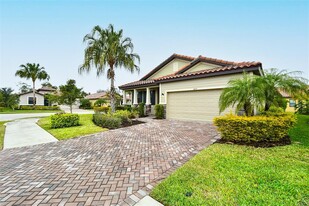 3605 81st Pl E in Sarasota, FL - Foto de edificio - Building Photo