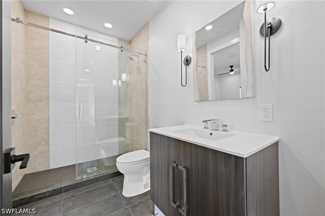 property at 1836 Harbor Ln