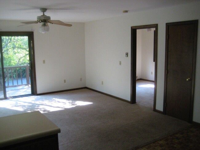 64 Summer St in Amherst, MA - Building Photo - Building Photo