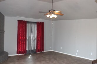 505 SW 149th Pl in Oklahoma City, OK - Building Photo - Building Photo