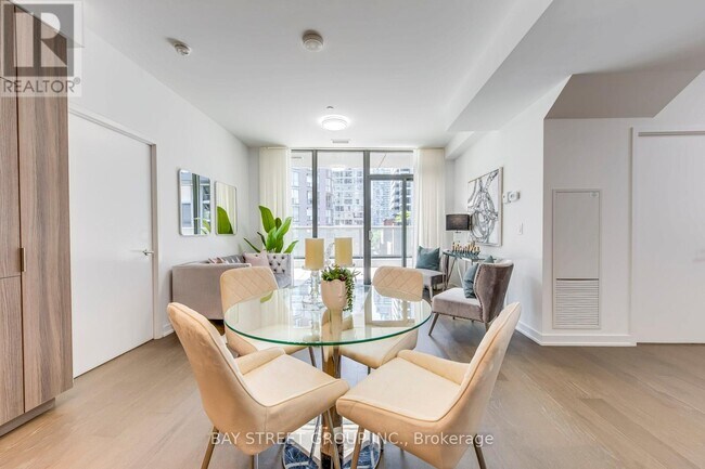 property at 11 Wellesley St W