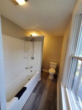 825 N Clewell St in Fountain Hill, PA - Building Photo - Building Photo