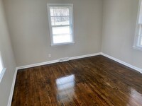 12216 Leavenworth Rd photo'