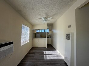 700 N East End Ave in Pomona, CA - Building Photo - Building Photo