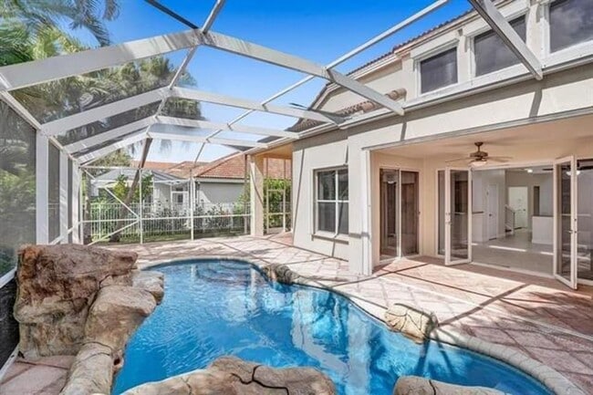 11032 Boston Dr in Hollywood, FL - Building Photo - Building Photo