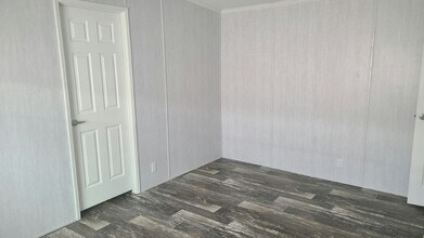 414 N Ridgewood Ave in Edgewater, FL - Building Photo - Building Photo