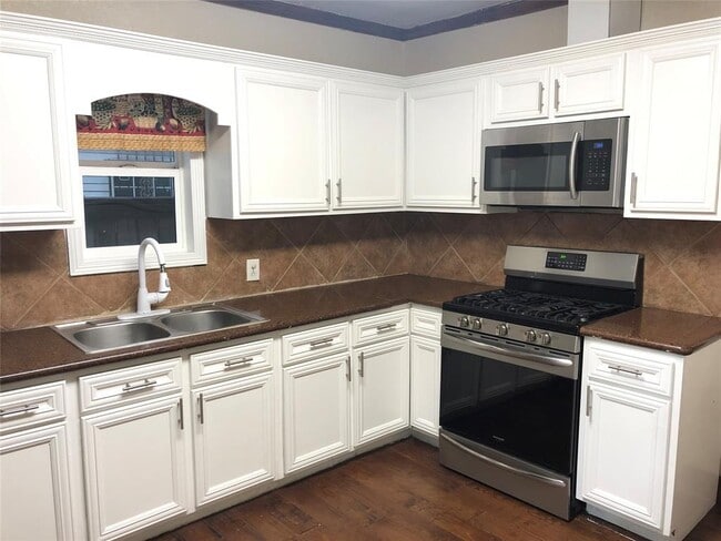911 Wooding St in Houston, TX - Building Photo - Building Photo