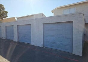 5235 Gray Ln in Las Vegas, NV - Building Photo