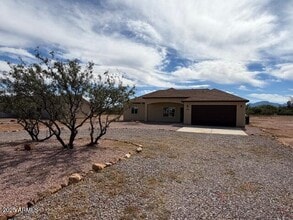 408 E Birch St in Huachuca City, AZ - Building Photo - Building Photo