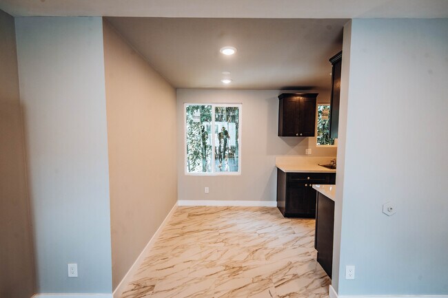 2622 S Orange Dr in Los Angeles, CA - Foto de edificio - Building Photo