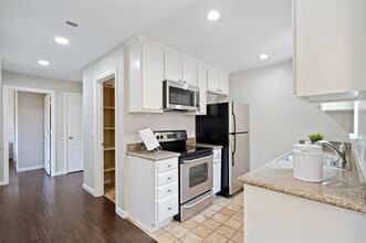 2250 Monroe St in Santa Clara, CA - Building Photo - Building Photo