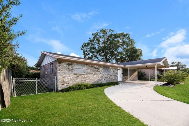 10962 Luana Dr N in Jacksonville, FL - Building Photo - Building Photo