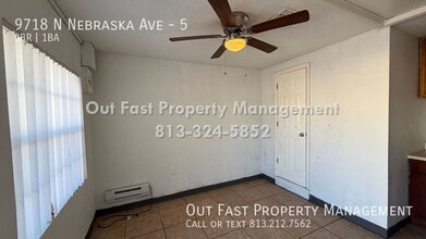 9718 N Nebraska Ave, Unit 5 in Tampa, FL - Foto de edificio - Building Photo
