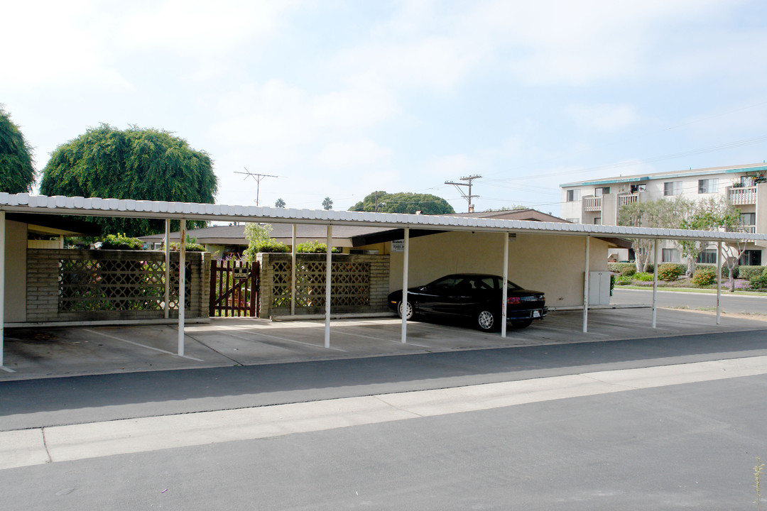 Jefferson Apartments in Carlsbad, CA - Building Photo