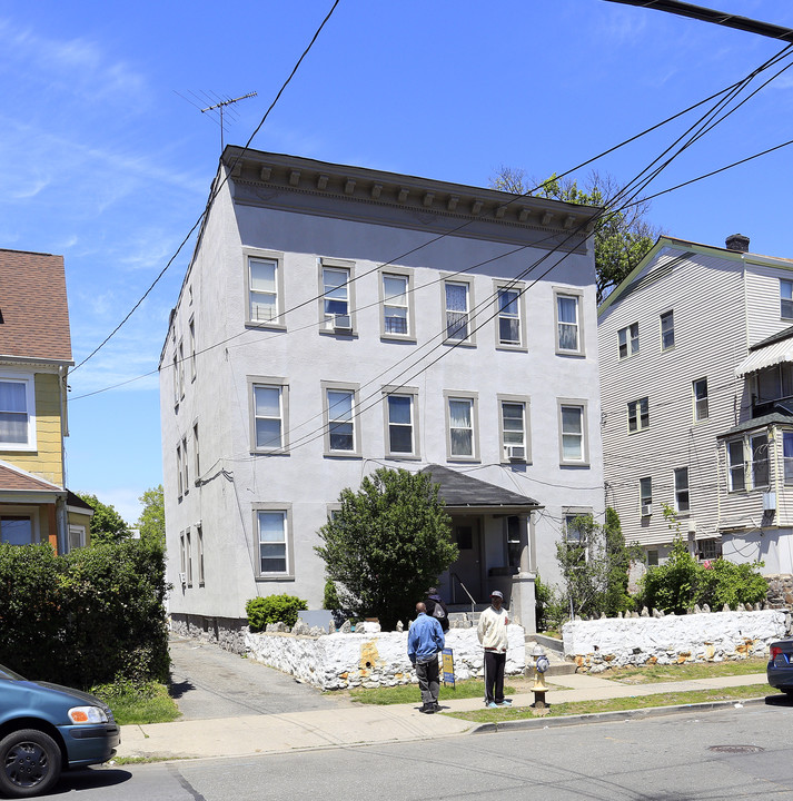 61-63 Horton Ave in New Rochelle, NY - Building Photo