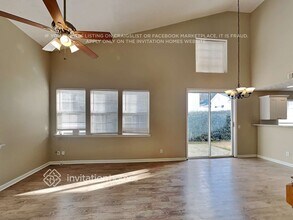 573 W Oaks Dr in Woodstock, GA - Building Photo - Building Photo