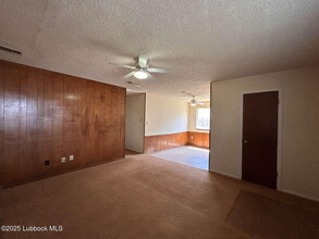 804 N Elkhart Ave in Lubbock, TX - Building Photo - Building Photo