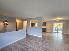 3856 Magnolia Dr in Brunswick, OH - Building Photo - Building Photo