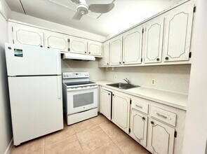 563 Fanshaw N in Boca Raton, FL - Building Photo - Building Photo