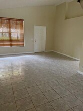 824 Savannah Falls Dr in Weston, FL - Building Photo - Building Photo