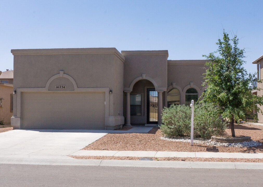 14254 Craggy Rock Ave in El Paso, TX - Building Photo