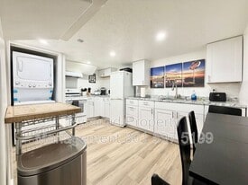 37 W Robert Ave in South Salt Lake, UT - Building Photo