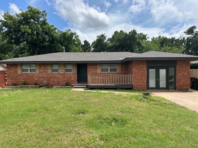 340 E 14th St in Edmond, OK - Building Photo