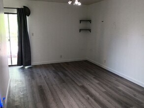 187 Vista Point Ct NE in Albuquerque, NM - Building Photo - Building Photo