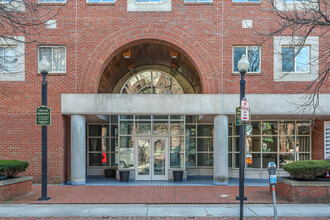 Webster Place Condominiums in Brookline, MA - Building Photo - Building Photo