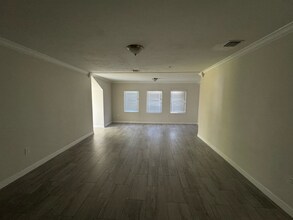 934 SW 8th Ct, Unit 1 in Miami, FL - Building Photo - Building Photo