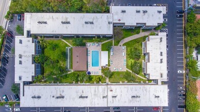 1501 S Ocean Blvd in Pompano Beach, FL - Building Photo - Building Photo