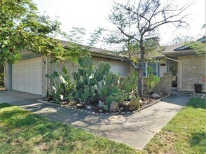 203 Wildfire Dr in Lewisville, TX - Building Photo - Building Photo