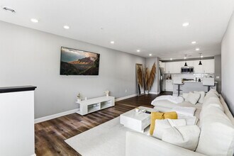 8027 149th Xing NW in Ramsey, MN - Building Photo - Building Photo