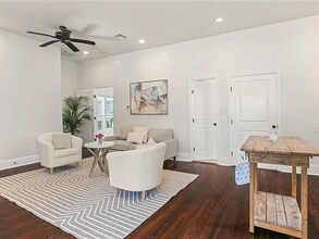 2239 Peniston St in New Orleans, LA - Building Photo - Building Photo