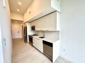 1936 NW 2nd Ct, Unit A12 in Miami, FL - Building Photo - Building Photo