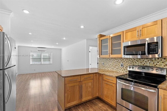 property at 1250 E Sample Rd