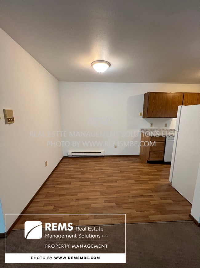 554 E Slifer St in Portage, WI - Building Photo - Building Photo