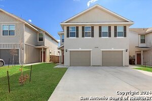 13710 Enzo Gate in San Antonio, TX - Building Photo - Building Photo