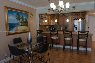 3725 S Ocean Dr, Unit 1021 in Hollywood, FL - Building Photo - Building Photo