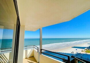 2900 N Atlantic Ave in Daytona Beach, FL - Building Photo - Building Photo