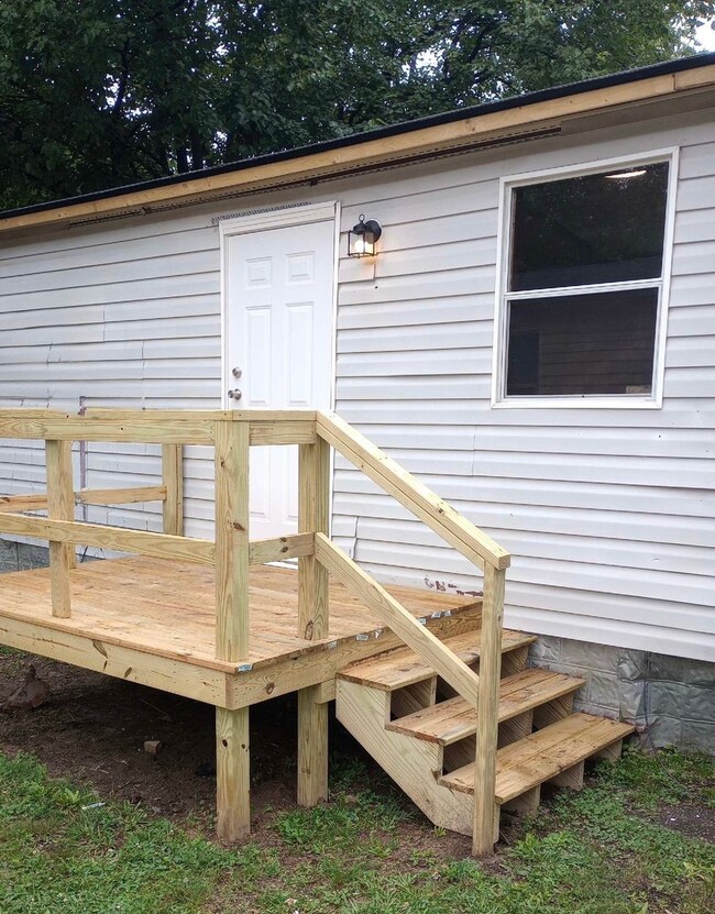 property at 130 Holly Vista Ln