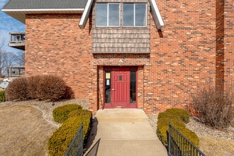 Dunlap Lakeside in Dunlap, IL - Foto de edificio - Building Photo