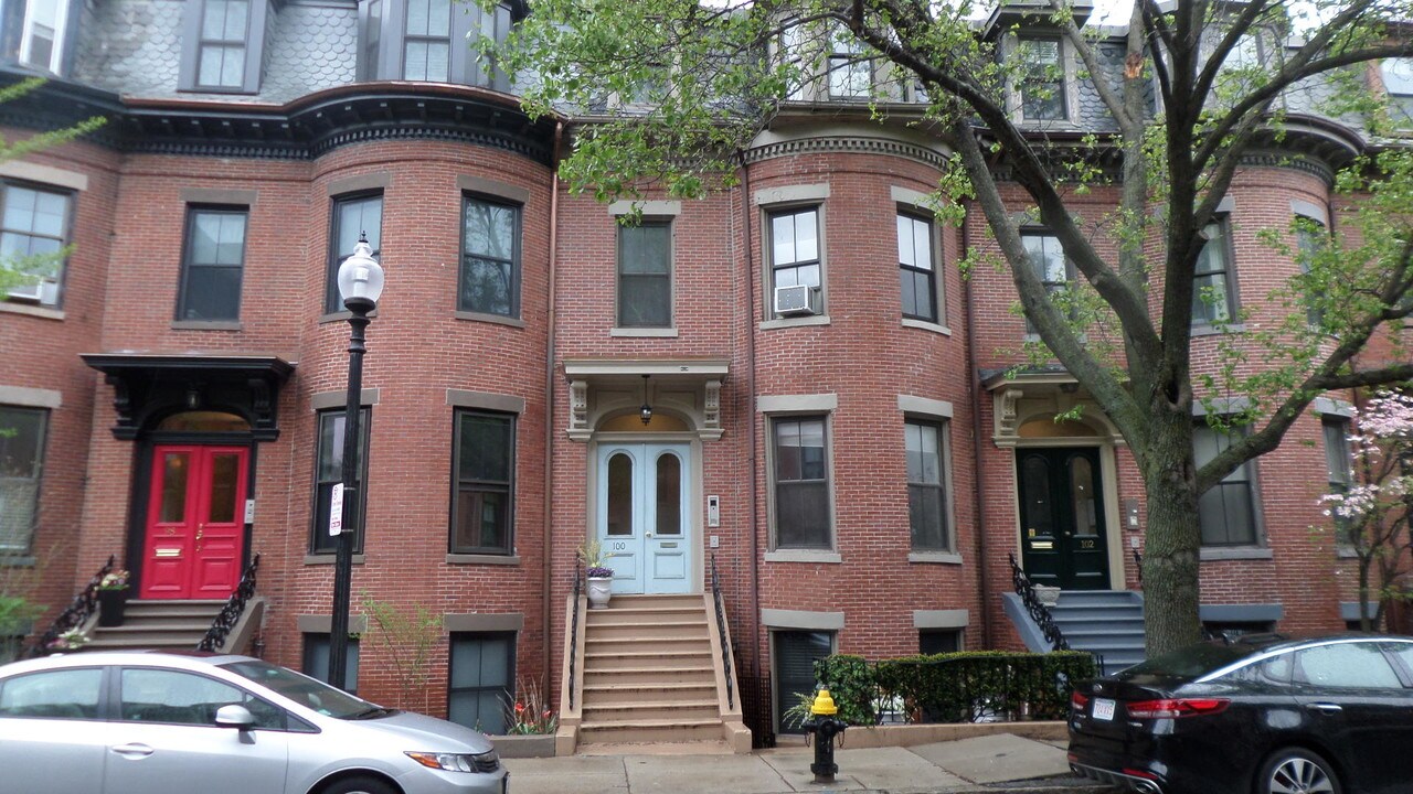 100 E Brookline St, Unit 2 in Boston, MA - Foto de edificio