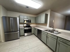 10726 Del Sol Park Dr NW in Albuquerque, NM - Building Photo - Building Photo