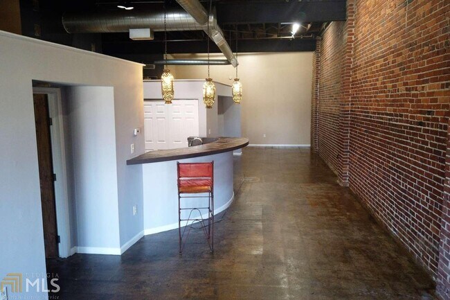 184 Walker St SW-Unit -C in Atlanta, GA - Foto de edificio - Building Photo