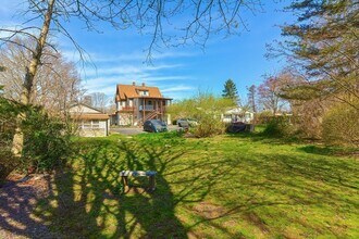 289 Walnut St in Stoughton, MA - Building Photo - Building Photo