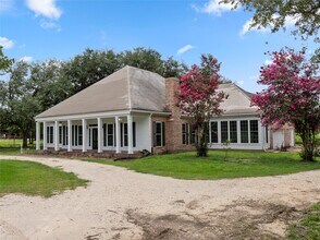 5215 Skinner Ln in Richmond, TX - Building Photo - Building Photo