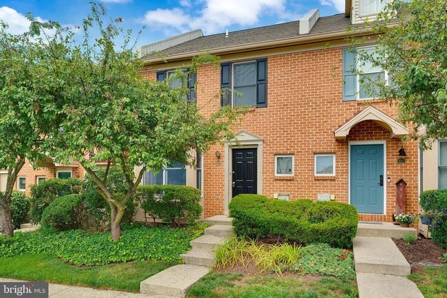 property at 430 Churchill Ct